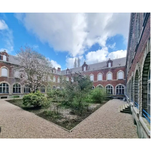 Illustration 1 couvent, 2 facettes