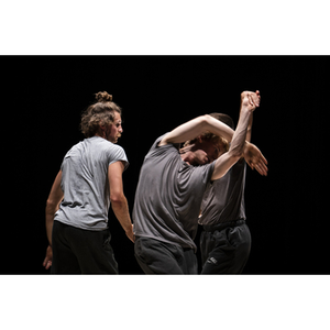 Illustration Cécile I Cie Sinking Sideways