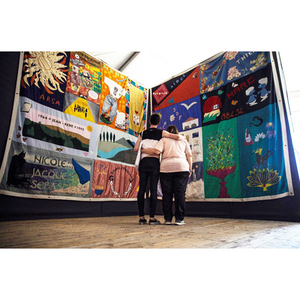 Illustration Cérémonie de déploiement du "Patchwork des Noms"