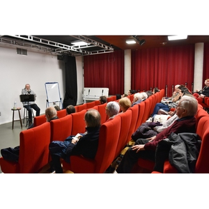 Illustration Conférence populaire de philo : à quoi sert l'histoire ?