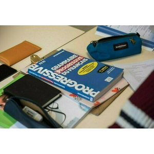 Illustration Français Langue Étrangère (FLE) - Préparation au DELF B2