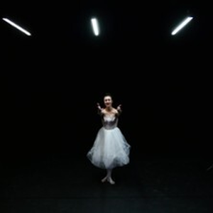 Illustration Grands Battements - Théâtre de l'Athénée, Paris