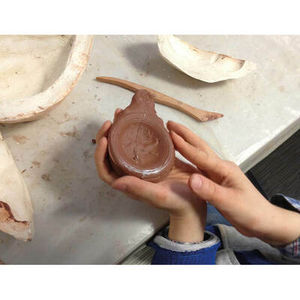 Illustration Huile de coude pour lampe à huile