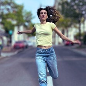 Illustration Jeanne Elima Dans Grande Fille