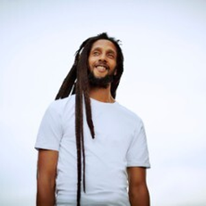 Illustration Julian Marley + Invités