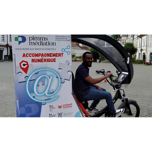 Illustration Le triporteur du PIMMS à la médiathèque