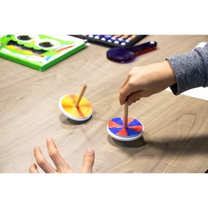 Illustration Les petits labos du Musée d'histoire naturelle - Joue avec les couleurs