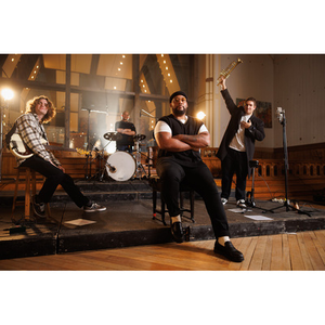 Illustration Menalua + JaRon Marshall