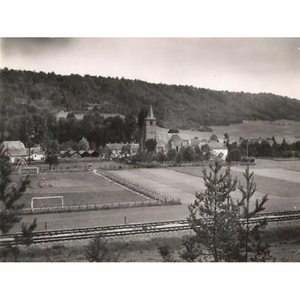 Illustration Partagez un moment convivial autour d’un clocher gothique