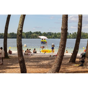 Illustration Plage du Lac : baignade surveillée et animations gratuites tout l'été !