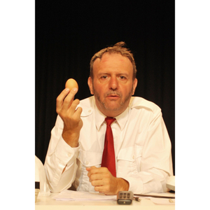 Illustration Pourquoi les poules préfèrent être élevées en batterie ? | Compagnie La Martingale & Jérôme Rouger