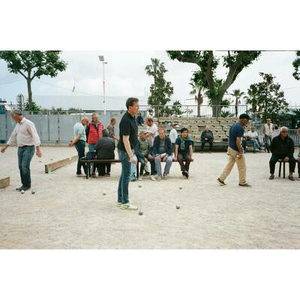 Illustration TOURNOI BELOTE & PÉTANQUE aux Halles de la Transition