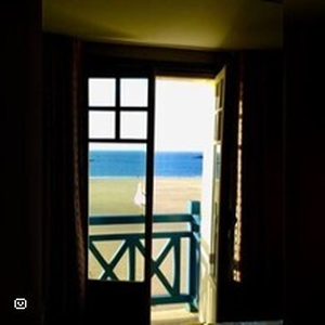 Illustration Tout arrive, au bord de la mer