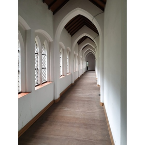 Illustration Visite à deux voix au monastère des Clarisses